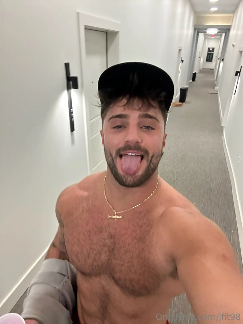 Let me lick you from your head to your toes 