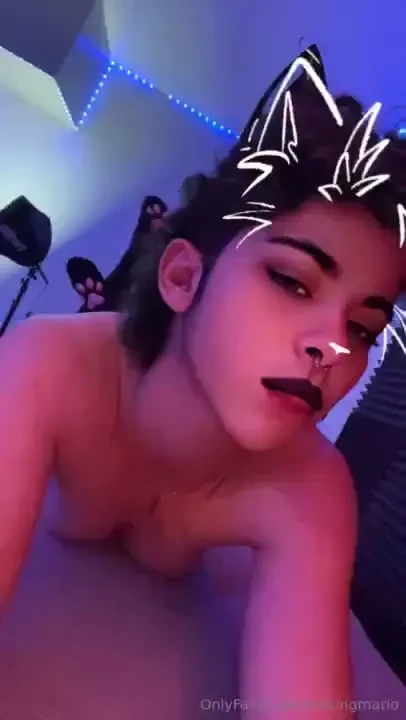 Bein a nasty lil kitty tonight 