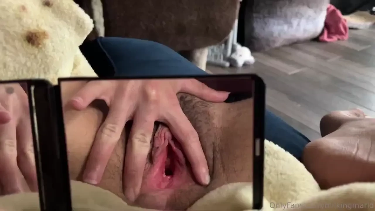 My hole says hello full video on quinnvincible also sorry for the 