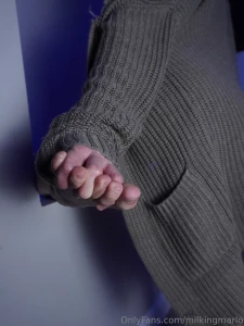 Gripping them tuddies haaarrrddddd woof so many toooeeeessss if you part 10