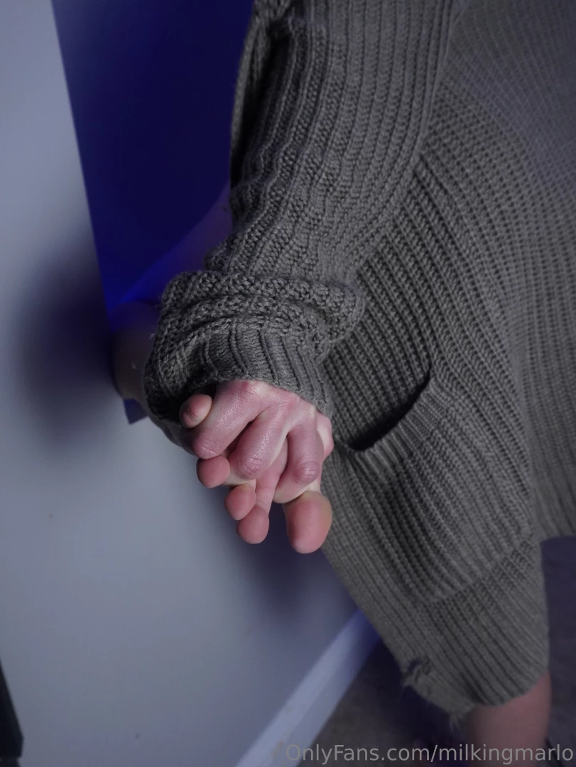 Gripping them tuddies haaarrrddddd woof so many toooeeeessss if you part 5 