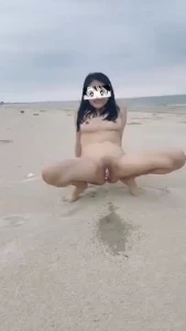 Lick my pussy please pee piss nude outdoor pussy wet beach