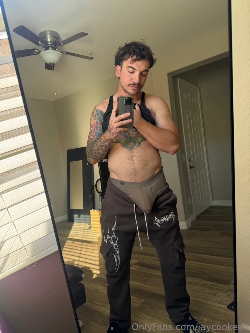 I need a good jerk off sesh whos with me 