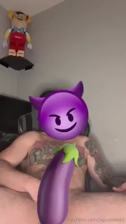 Fuck baby it was slow today and i ve been so horny since the stream 