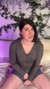 Come and well cum with me i ve keep getting so pent up i want you to