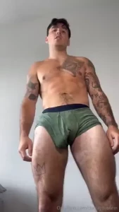 Imagining i had a good lil cum slut assistant to suck me off under the part 1