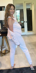 I m going live today loves going to be there get your custom videos in