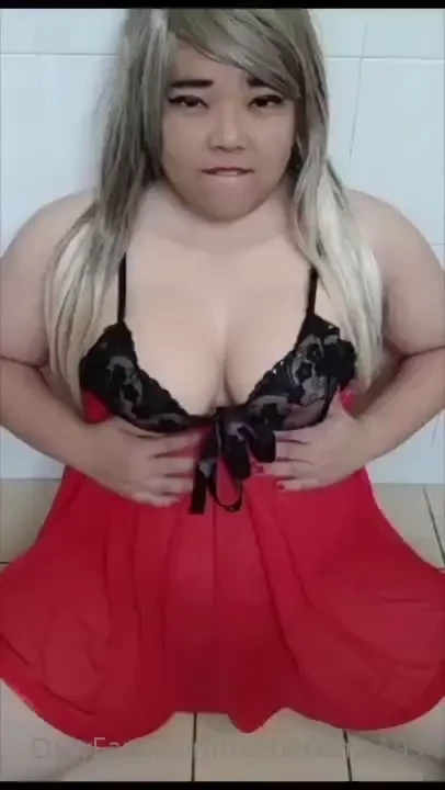 Wake up feeling horny just now decided to go for an impromptu dildo 