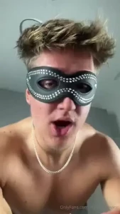 Hey bby you like to play