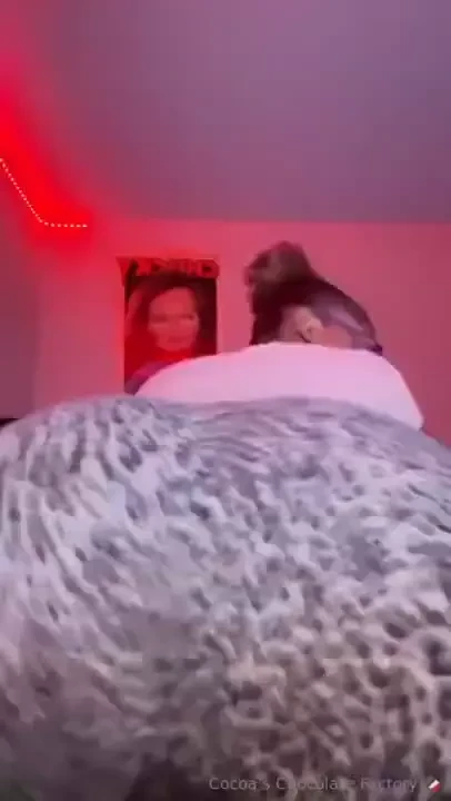 Explicit content in my dms 