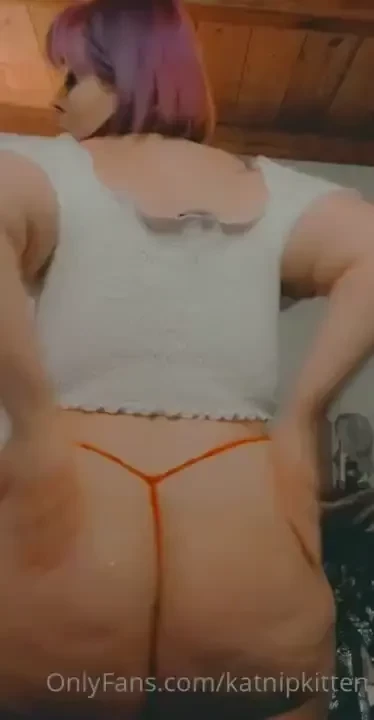 After a long day sometimes you just need some ass squeezes and a big part 4 