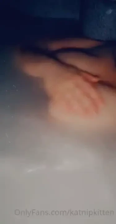 I love playing with myself in the hot tub would you play with me part 1 