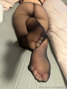 Merry christmas my nylon feetlovers