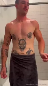 Getting myself off before i end my day with a hot shower