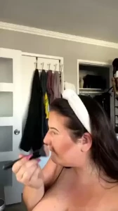 Get ready with me and get to know me