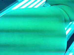 A peek into my tanning session