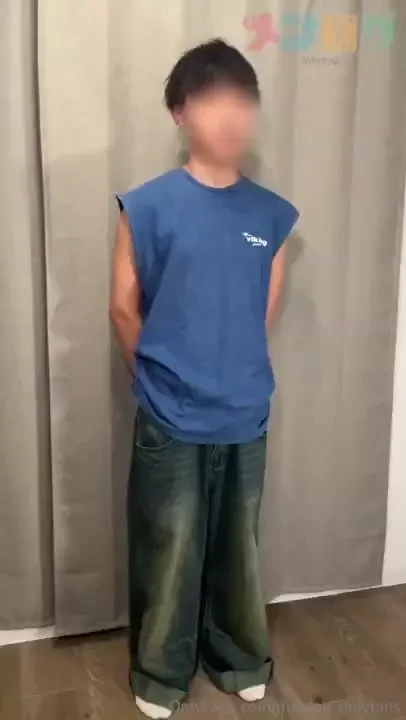 5 4 121 lbs 20yo hot x-idol college student his post with topless pic 