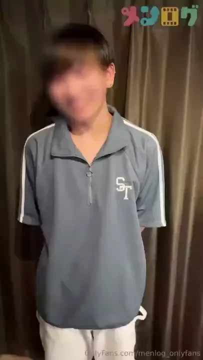 5 6 114 lbs 18yo cute like an angel but so hot an 18-years-old 