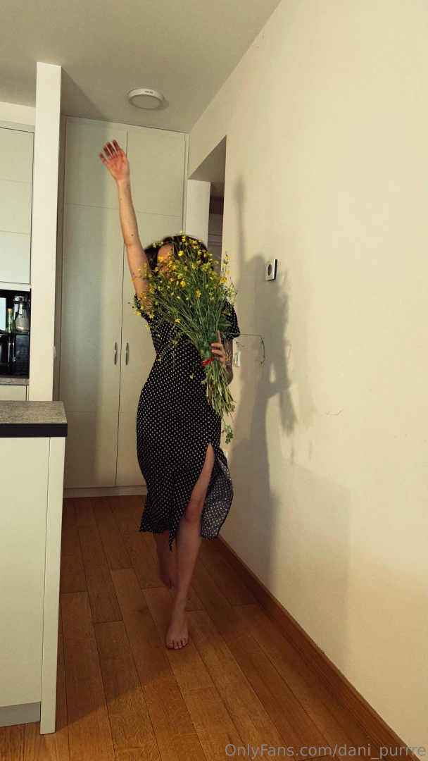 When no one s watching i dance like it s just me and the music no part 1 