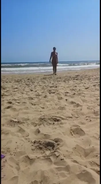 Video en la playa nudista 