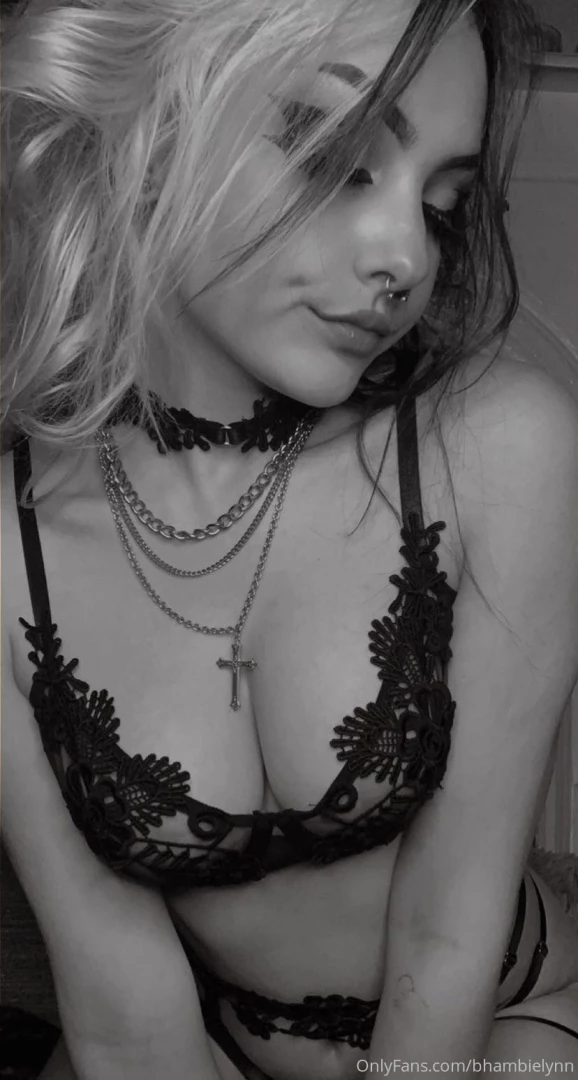Im still obsessed with this lingerie set tips of 5 10 extra photos part 1 
