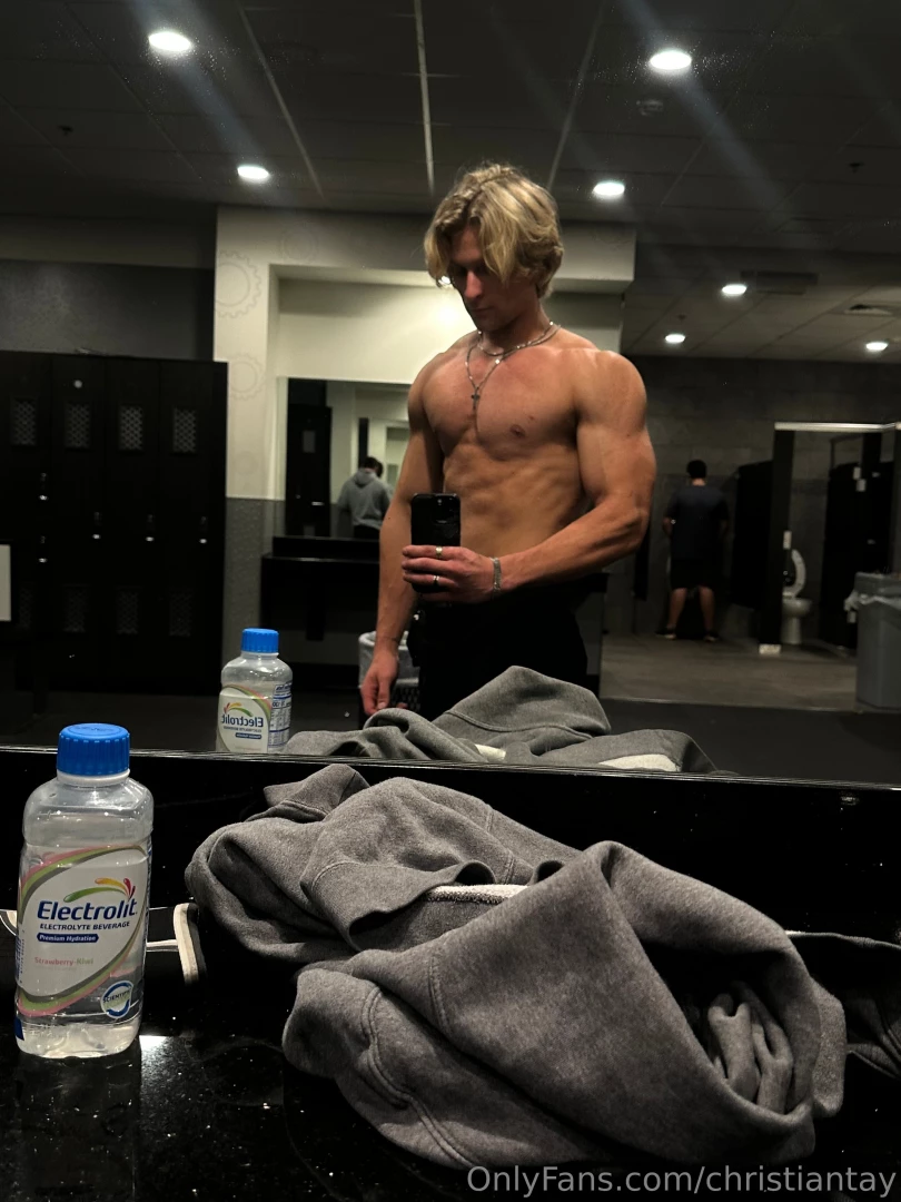 Need someone to entertain today 