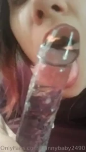 Fuckk i love sucking off my dildo