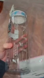 I got this awesome water bottle back in 2022 when i was last pregnant