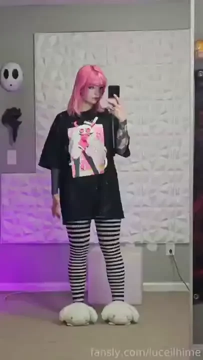 Little morning dance while i warm up for filming it s so cold in here 