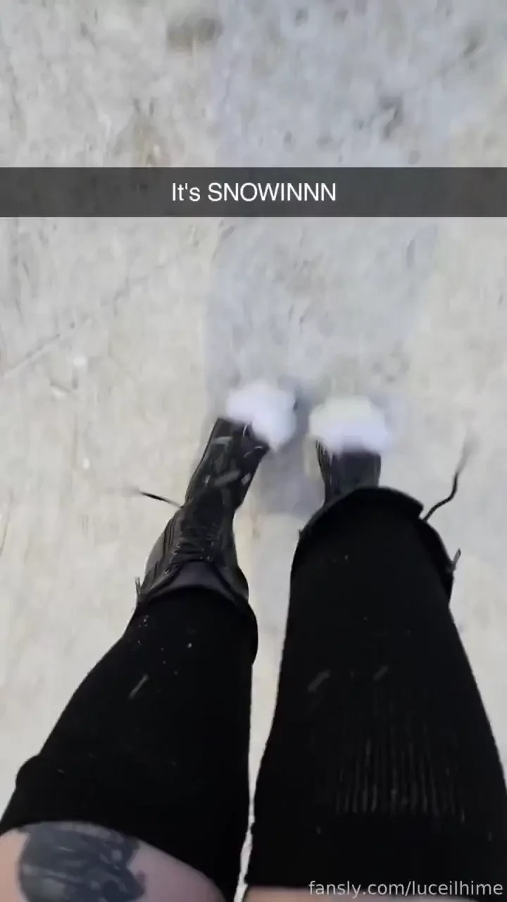 Some cute loona moments at ichibon con yesterday it snowed only a 