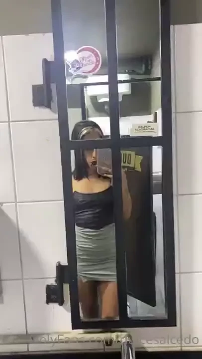 Do you want to take off my skirt 