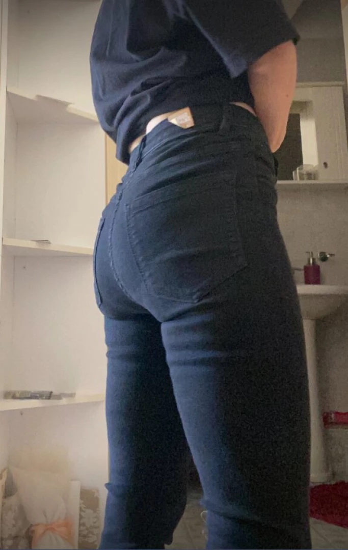 Ad come join my journey and lets have some fun i m waiting for you 