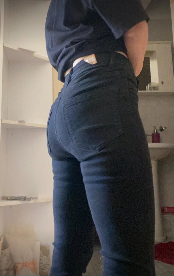 Free subscription ad teasers promo contest to 4k fans nbsp https 