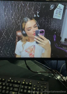 A gamer girl with a sense of humor and pretty face dangerous combo part 1