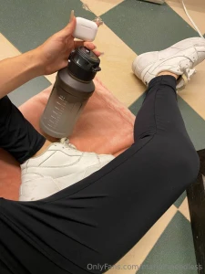 Describe your workout in three emojis mine would be part 1