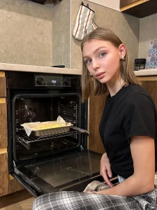 Dinner vibes whipping up my fave cheesy bagels it s quick light and so