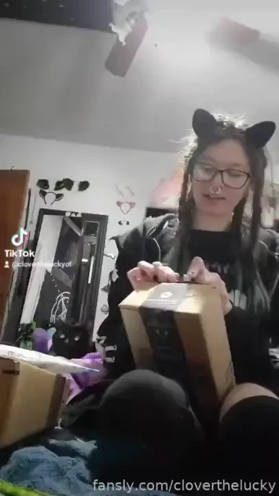 Selfies and a unboxing vid part 1 