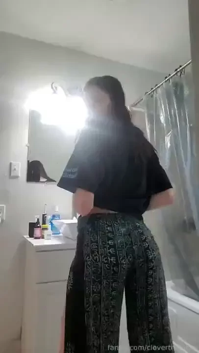 A twerk attempt 