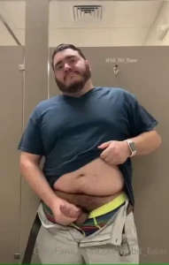 Love to jerk off at work