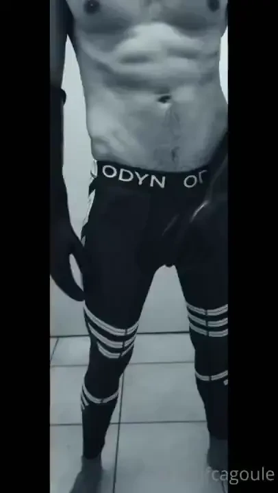 Hey guys i ve tried a new hood on this one gives me venom or sex alien 