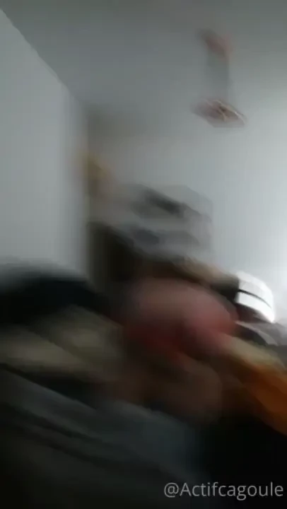 Reupload un classique avec une bonne lope parisienne qui se donne fond 