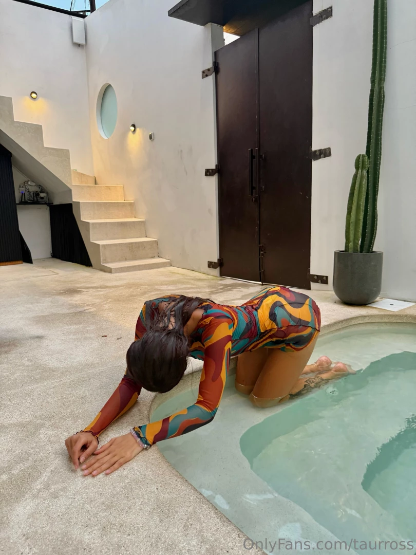 Cooling off by the pool with a little photoshoot 