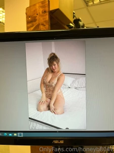 Loving this new outfit in my latest photo shoot part 1