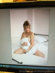 Loving this new outfit in my latest photo shoot part 2