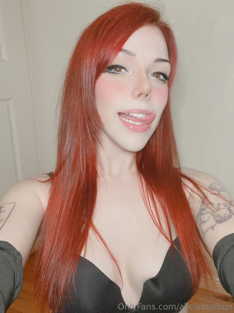 You should see what my tongue can do 