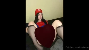Would you pipe me my mario cosplay 3