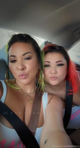 I had my first girl kisssss watch me and babyygirllola get tongue