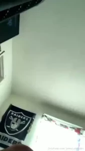 Jus strokin a lil precum