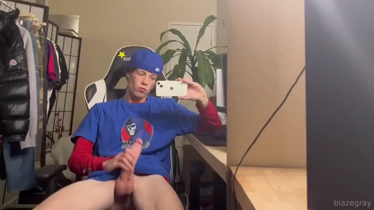 Just got home from class i was so horny all day 