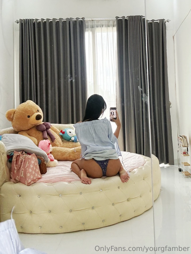 Imagine coming home all stressed and seeing me like this 